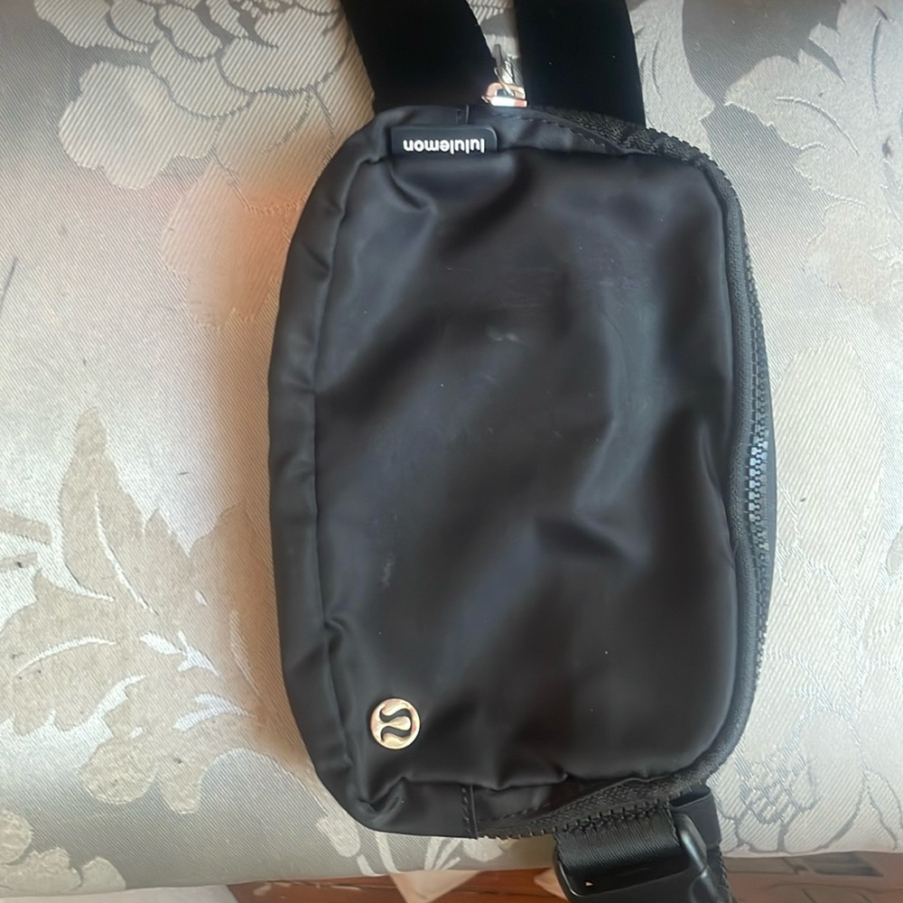 Black LL belt bag